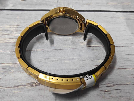 Biżuteryjny zegarek damski Q&Q C223-004